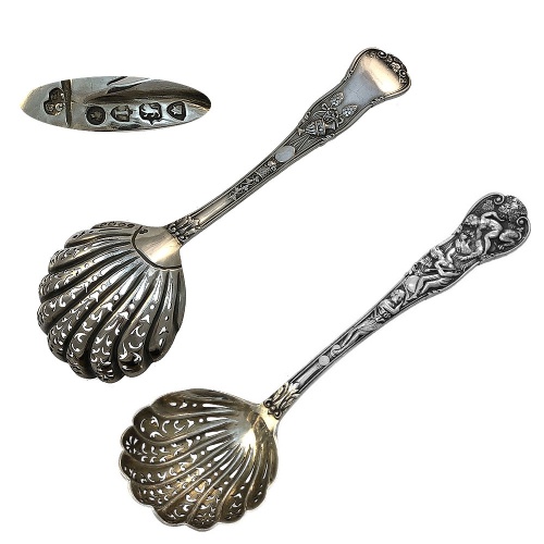 Victorian Silver '' Stag Hunt '' Sugar Sifting Spoon 1884